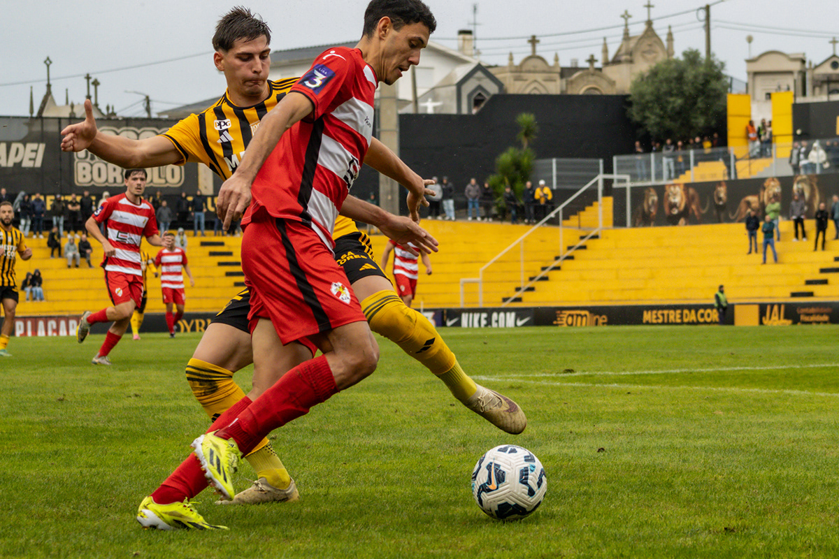 Preview Dylan do L. Lourosa FC Reconhecido como Defesa do Mês da Liga Portugal 2 Meu Super