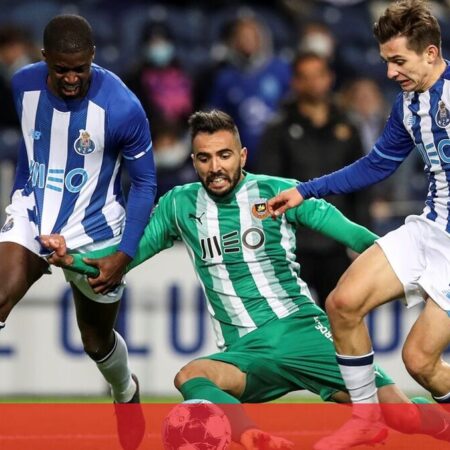 Nacional Pondera Ausência em Jogo Contra o FC Porto no Dragão
