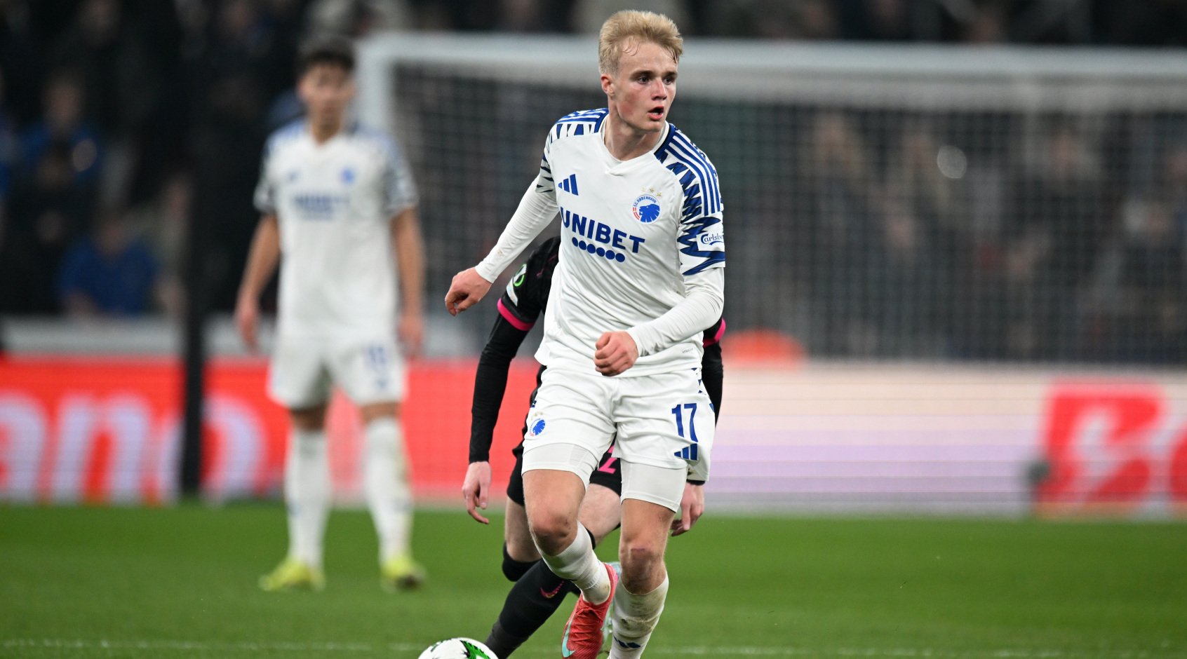 Preview Victor Froholdt do FC Porto é o HeyDoc Médio do Mês da Liga Portugal Betclic