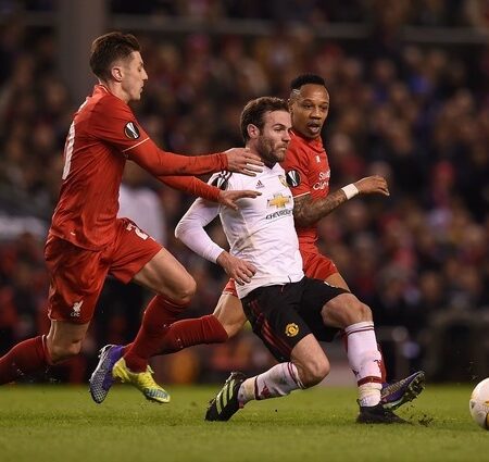 Liverpool e Manchester United Lutam por Talento Especial do Barcelona, Comparado a Iniesta