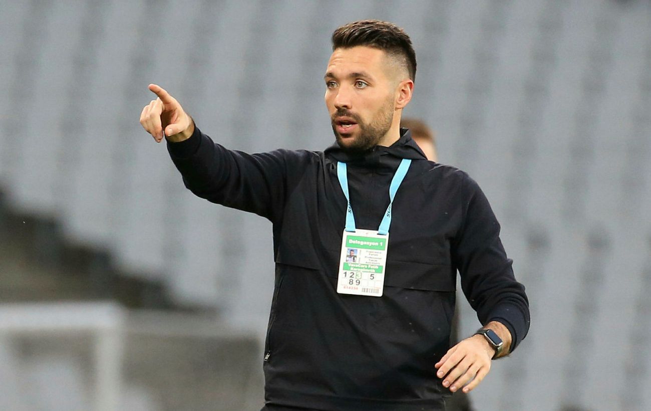 Preview Francesco Farioli Eleito Melhor Treinador de Agosto da I Liga