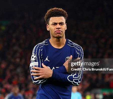 Désiré Doué do PSG Pode Retornar Mais Cedo do Que o Esperado, Apontando Para o Duelo Contra o Barcelona