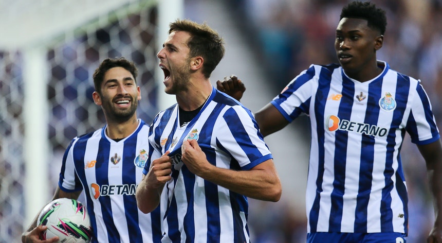 Preview FC Porto mantém invencibilidade com bancadas repletas em Vila do Conde