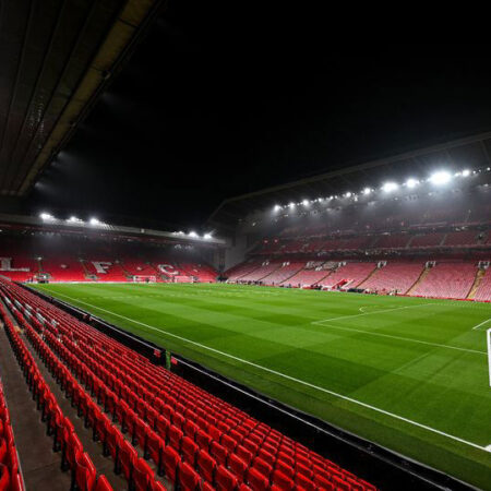 A Análise Pós-Dérbi: Moyes Deverá Afastar Jogadores do Everton Após Anfield