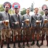 Dirigentes da Bundesliga Celebram Juntos na Oktoberfest de Munique