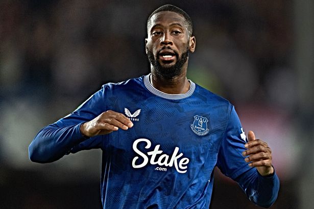 Preview Everton “preocupado” e agora quer avançar por um avançado “tremendo” em janeiro