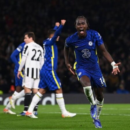 Chelsea manifesta interesse surpreendente em craque da Juventus de £35 milhões