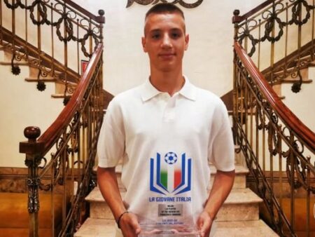 Camarda, o Jovem Prodígio de 17 Anos que Salvou o Lecce na Serie A: O Tabu de Vincenzo Italiano no Via del Mare Continua