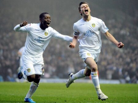 O Leeds United Acertou em Cheio ao Contratar uma Estrela que Vale Mais que Stach e Okafor