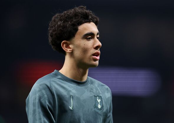 Preview A Futura Estrela do Tottenham: Williams-Barnett Poderá Superar Kudus?