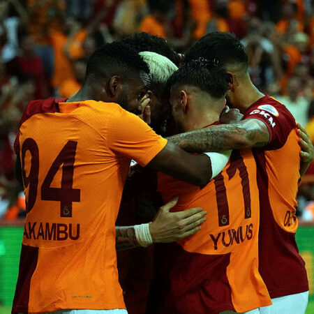 “Devem estar loucos” – Estrela do Liverpool Considera “Normal” Perder Após Derrota Contra o Galatasaray