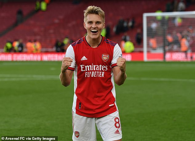 Preview Martin Ødegaard Brilha na Vitória do Arsenal Frente ao Olympiacos, Silenciando Críticos