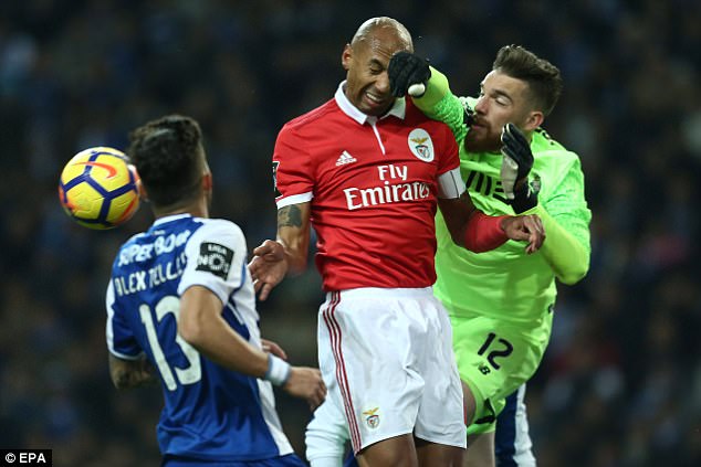 Preview Benfica em Alerta: Virose Ameaça Plantel e Equipa Técnica Antes do Clássico Contra o FC Porto