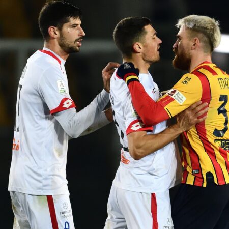 Lecce: Berisha – “Estamos serenos. Contribuo com a minha qualidade no meio-campo”