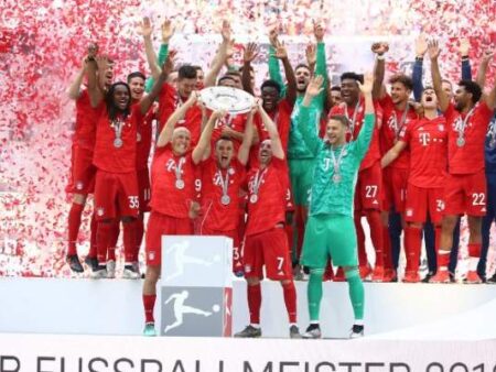 🚨 Bayern Munique esmaga Frankfurt e assume a liderança da Bundesliga