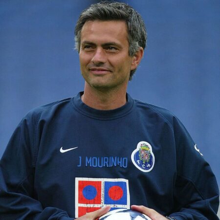 José Mourinho Aborda Virose no Plantel, Elogia FC Porto e Salienta Importância do Clássico