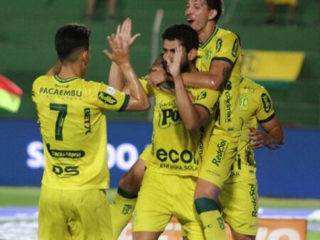 Jogos de Futebol: O Programa Completo de Domingo, 5 de Outubro