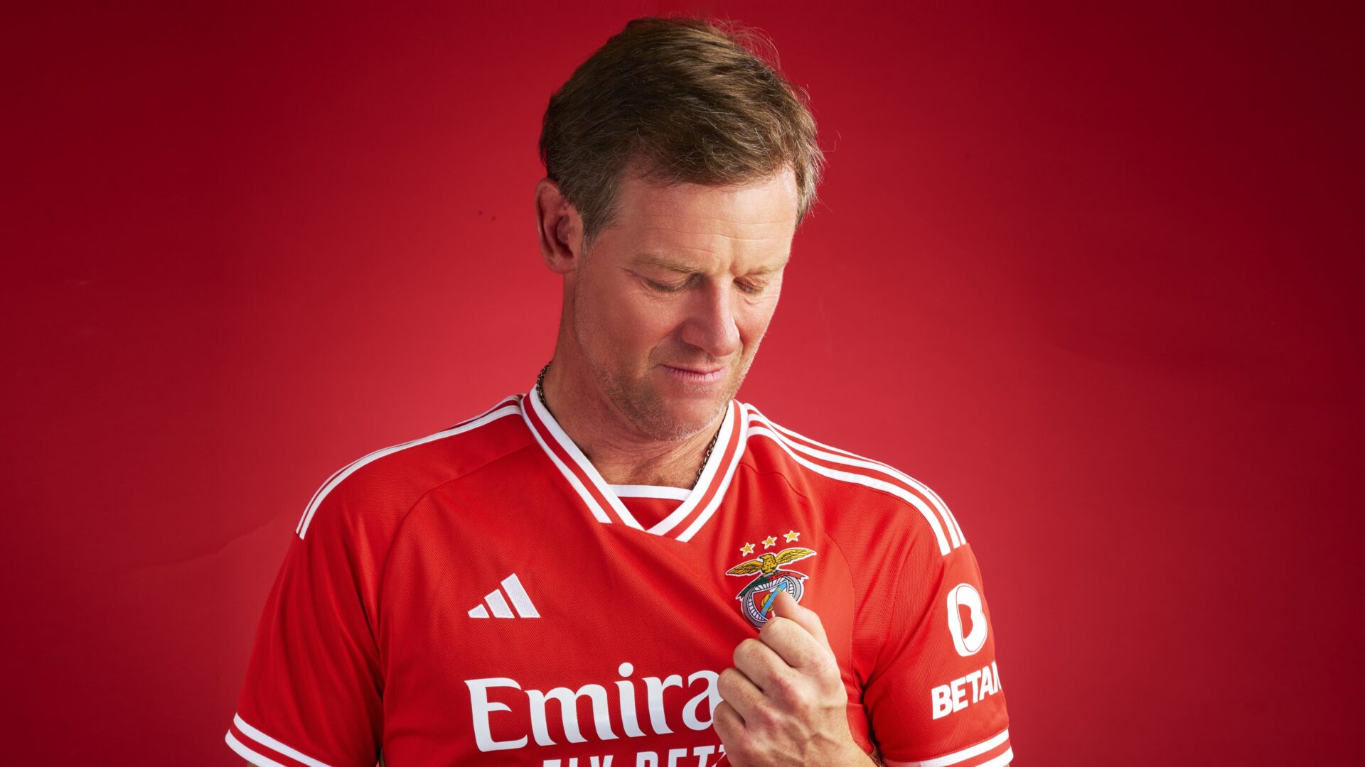Preview Martim Mayer Apresenta Andries Jonker como seu Diretor-Geral para o Futebol do Benfica