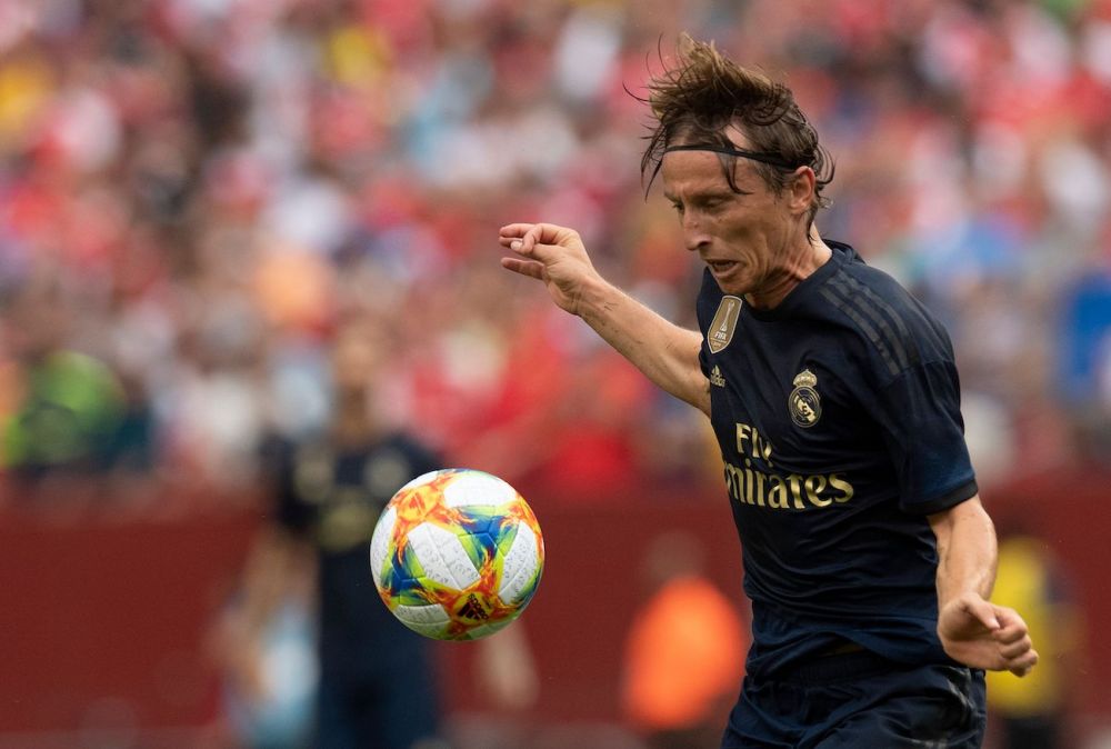 Preview Ambrosini: “Modric faz lembrar Maldini, Leão precisa mostrar predisposição para o sacrifício”