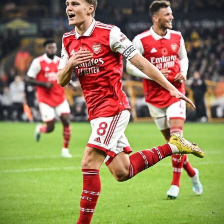 Arsenal pode suprir a baixa de Odegaard utilizando o seu “melhor atacante” num novo papel