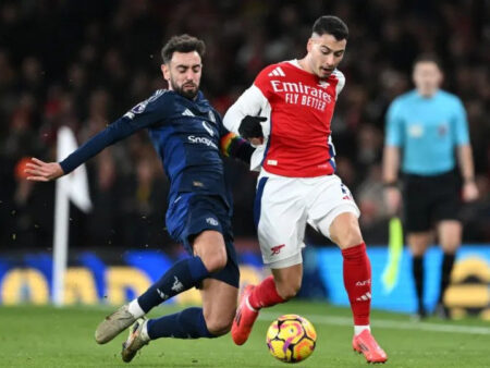 Manchester United Pronto para Superar Arsenal e Chelsea por Atacante Avaliado em €90M, Comparado a Yamal