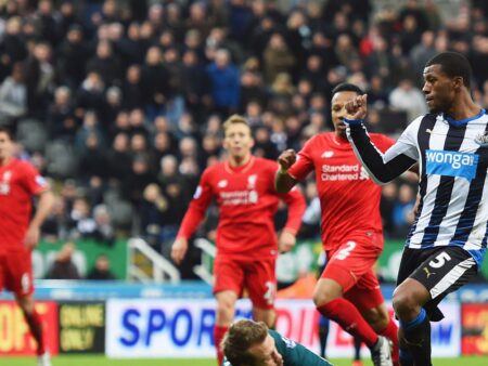 Newcastle United Procura Superar Liverpool por Defesa “Único” com Desconto Surpreendente