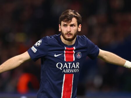 Kvaratskhelia da Geórgia: “Graças ao PSG, voltei a 100%”