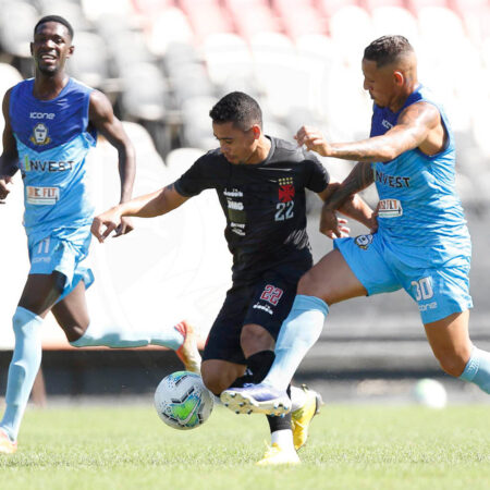 Sporting Goleia Oriental por 5-1 em Jogo-Treino