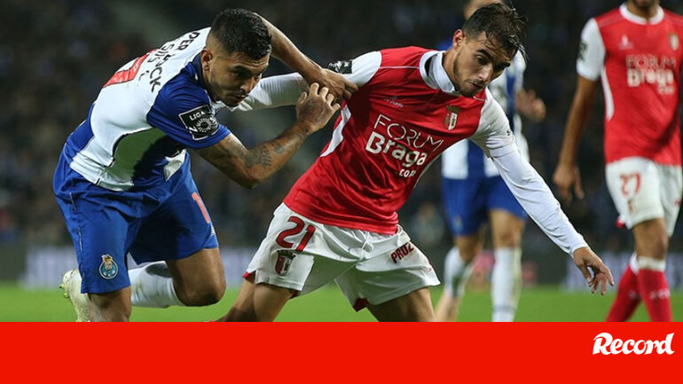 Preview Conhecidos os árbitros da jornada 10 da I Liga: Fábio Veríssimo no FC Porto-Sp. Braga, João Pinheiro no V. Guimarães-Benfica