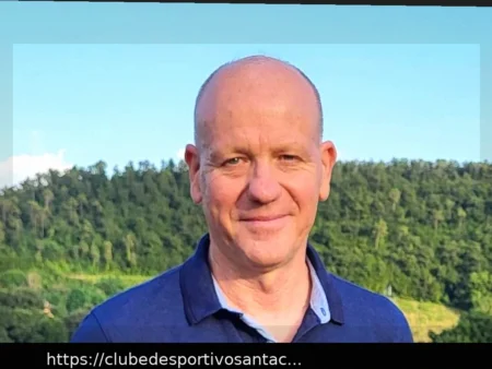 A Fiorentina, apagada e distante, o oposto de Florença: Kean é necessário para abalar a mediocridade. Entre os play-offs da Itália e a névoa sobre Moise, um clube à espera da verdade.