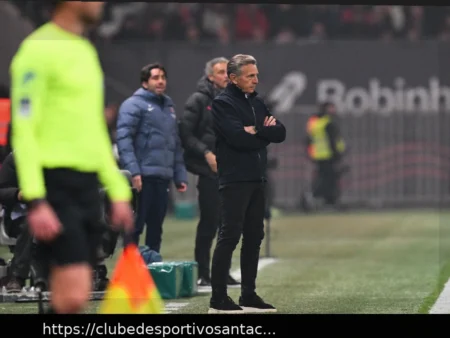 «Estamos revoltados»: Claude Puel não digere pênalti concedido ao PSG