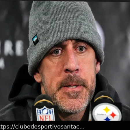 Aaron Rodgers Addresses NFL Future, Denies Steelers Contract Deadline Amid Retirement Buzz