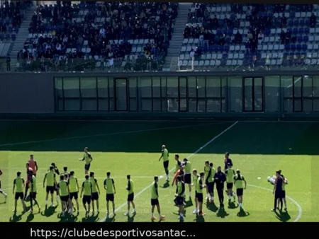 Ripresa degli allenamenti della Fiorentina con i giovani talenti