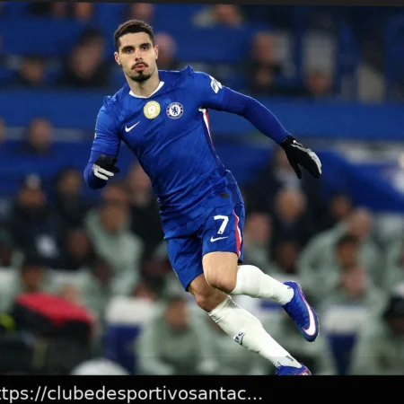 Premier League: Pedro Neto Suspenso e Multado por Conduta Antidesportiva antes de Possível Duelo contra o PSG