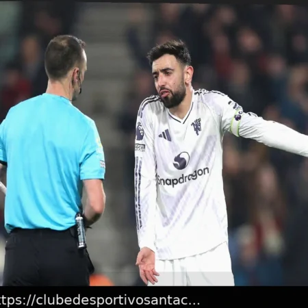 Carrick e Fernandes expressam descontentamento com decisão de pênalti após Manchester United perder pontos