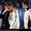 Real Madrid sob Críticas: Gestão de Lesões de Mbappé e Camavinga em Dúvida