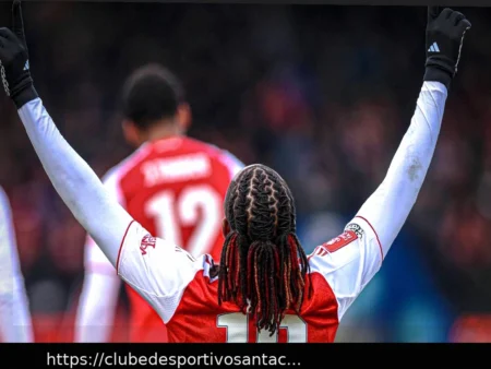 Arsenal sofre para vencer Mansfield Town e avança às quartas de final da FA Cup