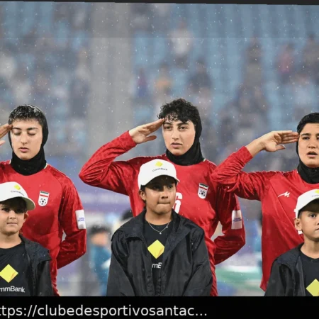 Reza Pahlavi exorta a Austrália a proteger a seleção feminina de futebol iraniana após recusa em cantar o hino nacional