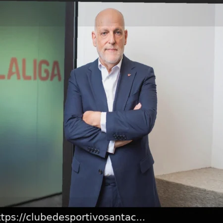 «É preciso começar a fazer uma limpeza na LFP»: o presidente da La Liga, Javier Tebas, oferece sua visão sobre a crise «global» do futebol francês