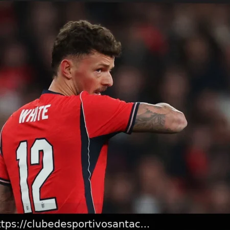 England players will ‘always support’ Ben White after Wembley jeers, says Henderson