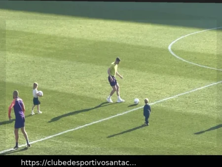 Robin Gosens: Momentos de Ternura em Campo com os Filhos