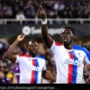 Fiorentina 2-1 Crystal Palace: A Resiliência das Águias Garante Vaga nas Semifinais