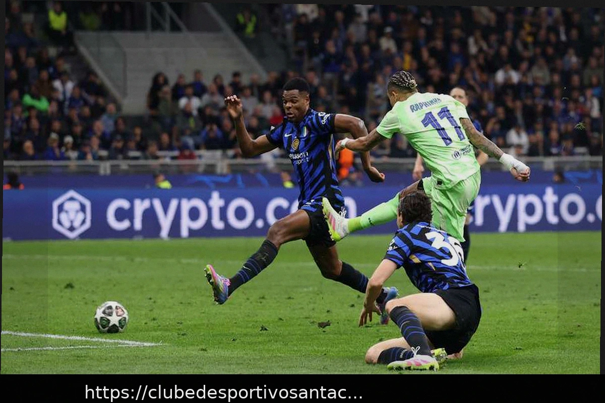 Preview УЕФА отвергает жалобу Барселоны, но обязуется поддерживать короткую траву для ответного матча