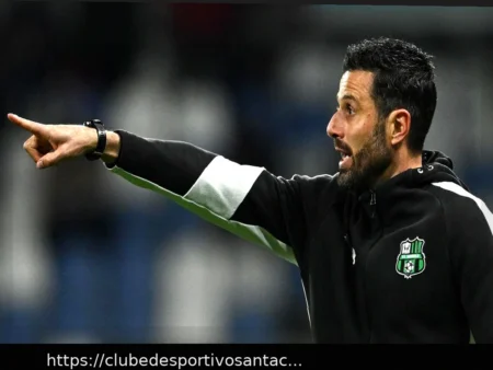 Fabio Grosso: Honrado com os rumores sobre o comando da Fiorentina