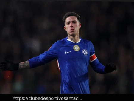 O Futuro de Enzo Fernández no Chelsea: Declarações Chave e Detalhes da Ausência em Jogos