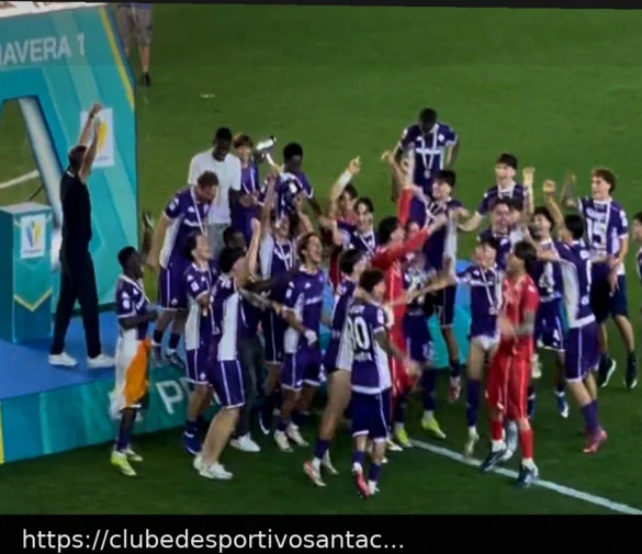 Il Tricolore dell’Appartenenza: La Fiorentina Primavera Riaccende l’Entusiasmo di Firenze